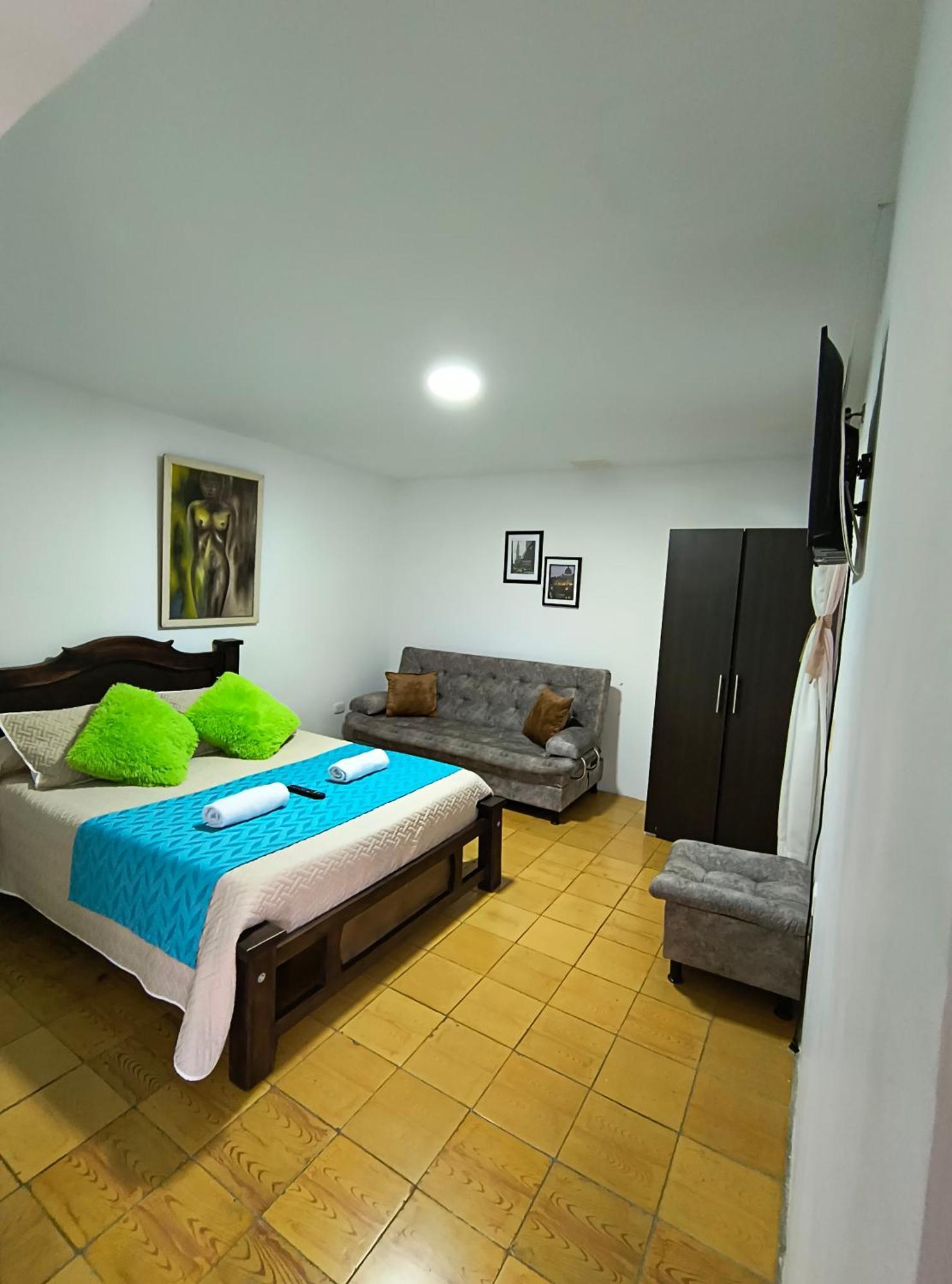 Hostal Villa Del Sol Salento Exterior photo